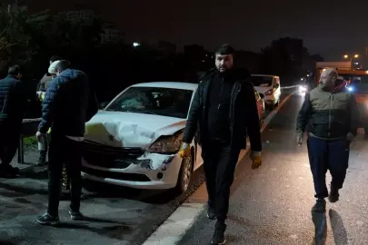 Ümraniye'de 8 aracın karıştığı zincirleme trafik kazası ulaşımı aksattı