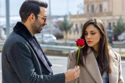 Zerrin'den 'Sevgililer Günü' pozu! Hayranlarının kalbini fethetti