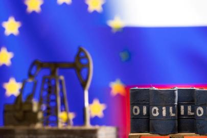 AB, Rusya'dan petrol ithalatını tamamen yasaklayacak teklifi erteledi