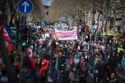 Almanya'da ırkçılık karşıtı gösteri düzenlendi