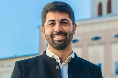 Almanya'da tarihi zafer: Hristiyanların kalesine Elbistanlı belediye başkanı