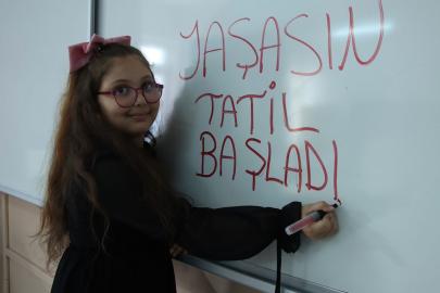 Ara tatil kalkıyor mu? Bakan Tekin son noktayı koydu