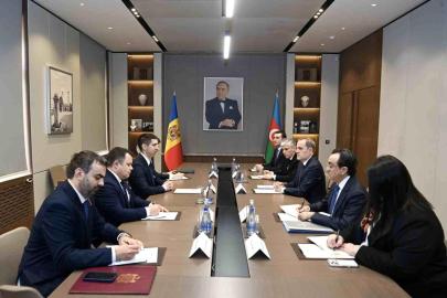 Azerbaycan, İran'daki tüm diplomatik personelini geri çekiyor