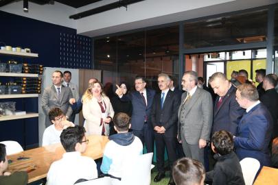 Bakan Uraloğlu: Kalkınma Yolu bittiği zaman, ülkemize 10 yıllık periyotta 55 milyar dolarlık katkısı olacak