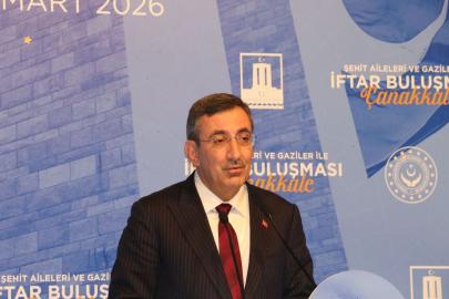 Çanakkale Deniz Zaferi'nin 111'inci yıl dönümü kutlanıyor