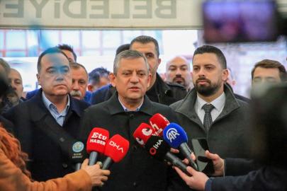 CHP Genel Başkanı Özel, Manisa'da bayram namazı sonrası konuştu Açıklaması