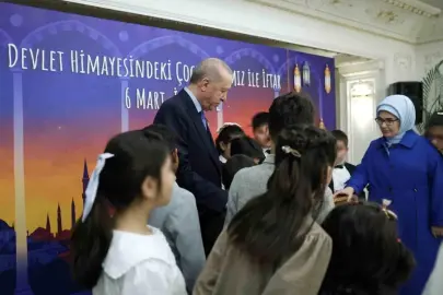 Cumhurbaşkanı Erdoğan, devlet himayesindeki çocuklarla gönül sofrasında buluştu