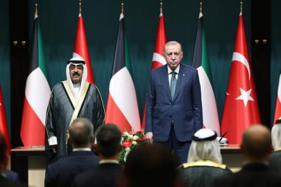 Cumhurbaşkanı Erdoğan Kuveyt Emiri ile görüştü