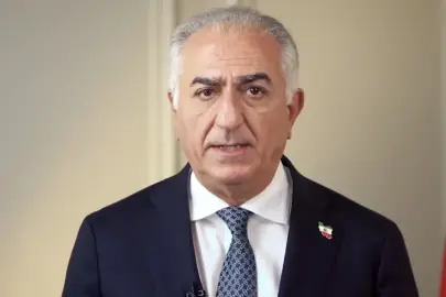 Devrik şahın oğlundan tuhaf açıklama! Yapılmayan teklifi kabul etmiş