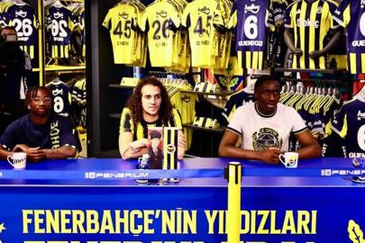 Fenerbahçeli yıldızlar taraftarlarla buluştu