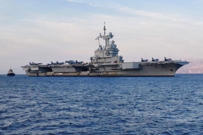 Fransa, Charles de Gaulle uçak gemisini Akdeniz'e gönderiyor