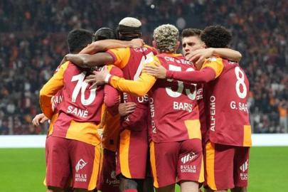 Galatasaray derbide bir ilkin peşinde