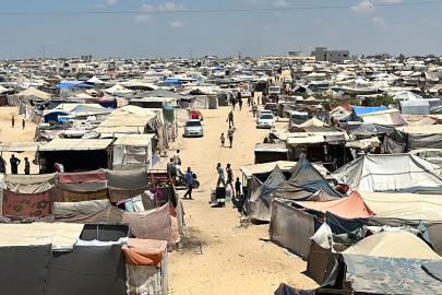 Gazze'de çadırların üzerine çöken duvar 3 Filistinlinin ölümüne neden oldu