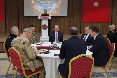 Hakkari'de bayramlaşma programı düzenlendi