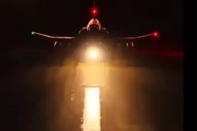 İran, F-4 jetleriyle ABD üslerini bombalamaya hazırlandığı görüntüleri yayınladı