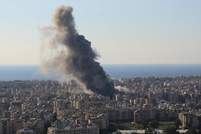 İsrail ordusu Beyruta şiddetli saldırılar düzenliyor