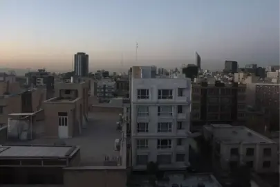 İsrail: Tahran ve Beyrut'a eş zamanlı hava saldırıları başlatıldı