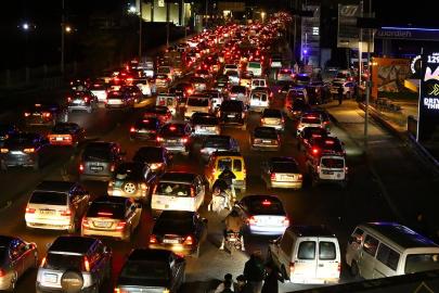 İsrailden Lübnanda tahliye çağrısı: Binlerce kişi göç yolunda