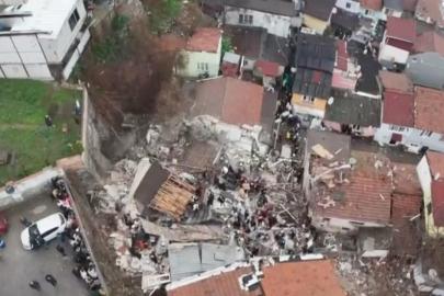 İstanbul Fatih'te 2 bina çöktü