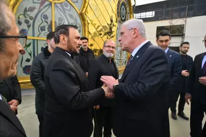 İYİ Parti Genel Başkanı Dervişoğlu, Türkiye Caferileri lideri Özgündüz'e taziye ziyaretinde bulundu