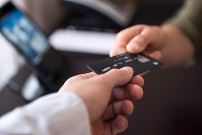 Kartlı ödemeler şubatta 2,2 trilyon lira oldu