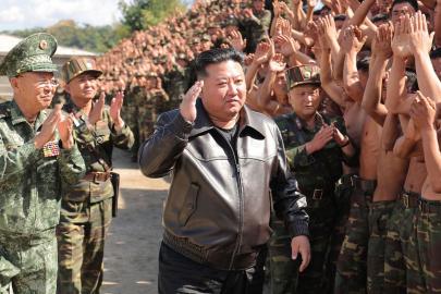 Kim yüzde 99,93 oyla yeniden lider seçildi