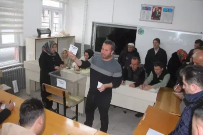 Konya'da yeni kurulan mahallede muhtarlık seçimi heyecanı yaşandı