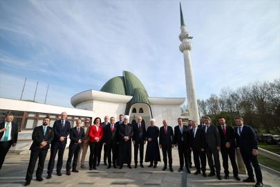 Kurtulmuş, Zagreb'de Ayasofya Sergisi Açılışına Katıldı