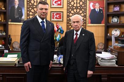 MHP'de İzzet Ulvi Yönter’in yerine Özgür Bayraktar getirildi