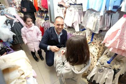 MHP'den 500 çocuğa bayramlık elbise