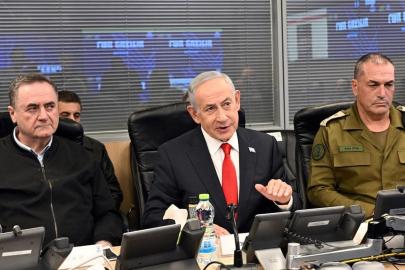 Netanyahu hala dünyayı yaşadığına inandırmaya çalışıyor