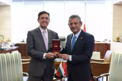 Özgür Özel, Bulgaristan Büyükelçisi Cholakov ile bir araya geldi