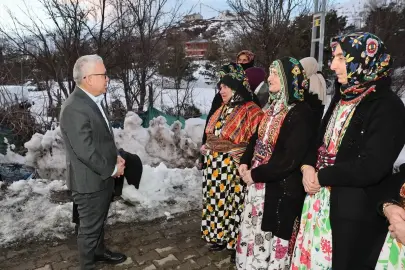 Sivas Valisi Şimşek köy ziyaretinde bulundu
