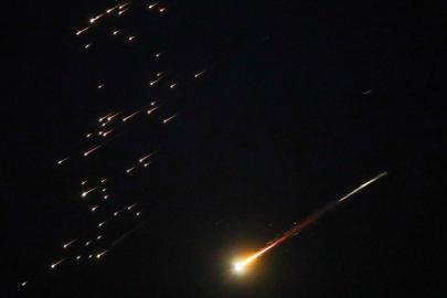 Suudi Arabistan ve BAE, İHA ve balistik füze saldırılarının engellendiğini açıkladı