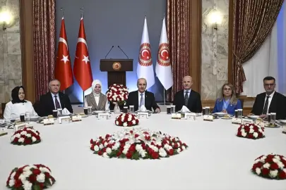 TBMM Başkanı Kurtulmuş, Meclis'te rektörlerle iftarda bir araya geldi Açıklaması