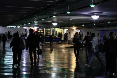 Tel Aviv olmak üzere İsrail'in birçok bölgesinde sirenler çaldı