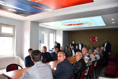 Vezirköprü'de muhtarlar derneğinde seçim: Kılıç güven tazeledi