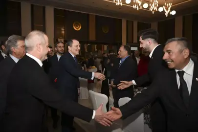 Yeniden Refah Partisi Genel Başkanı Erbakan, partisinin iftar programına katıldı