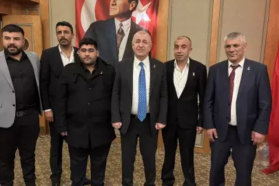 Zafer Partisi Genel Başkanı Özdağ, Gaziantep'te partisinin iftar programına katıldı
