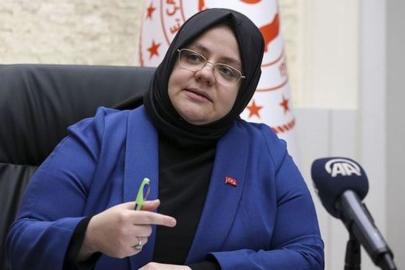 Zehra Zümrüt Selçuk kimdir? Eski Bakan Zehra Zümrüt Selçuk kaç yaşında, nereli, babası kim?