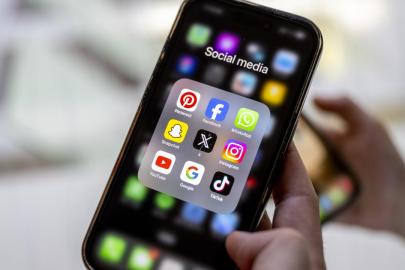 5 soruda sosyal medya düzenlemesi