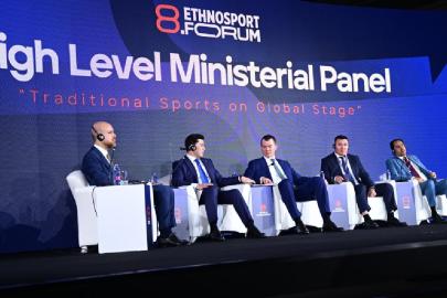 8. Etnospor Forumu kapsamında 'Üst Düzey Bakanlar Paneli' gerçekleştirildi.