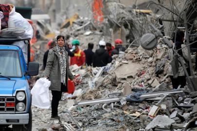 ABDİsrail'in, Elburz eyaletine düzenlediği saldırılarında 2'si çocuk 18 kişi hayatını kaybetti