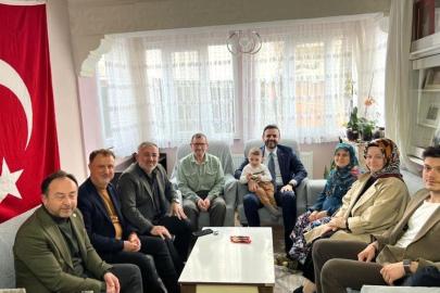 AK Parti heyetinden şehit ailesine ziyaret