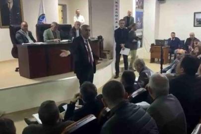 Akçakoca Belediye Meclisi'nde gergin anlar
