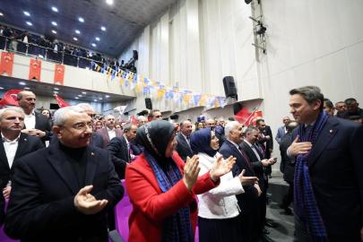 Bakan Bayraktar: "Biz gece gündüz petrol arıyoruz, doğalgaz arıyoruz"