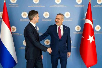 Bakan Fidan, Hollandalı mevkidaşı Berendsen ile görüştü