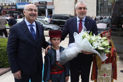 Bakan Işıkhan: Türkiye'yi karşılaşabileceği muhtemel tüm risklere karşı koruyacak her türlü tedbiri alıyoruz