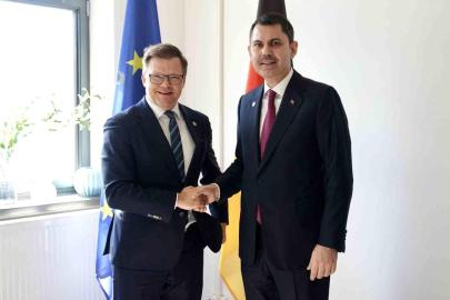 Bakan Kurum, BM İcra Sekreteri Stiell ve İngiliz, Alman ve Japon mevkidaşları ile görüştü