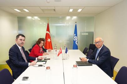 Bakan Kurum, Fransa'ya resmi ziyarette bulundu